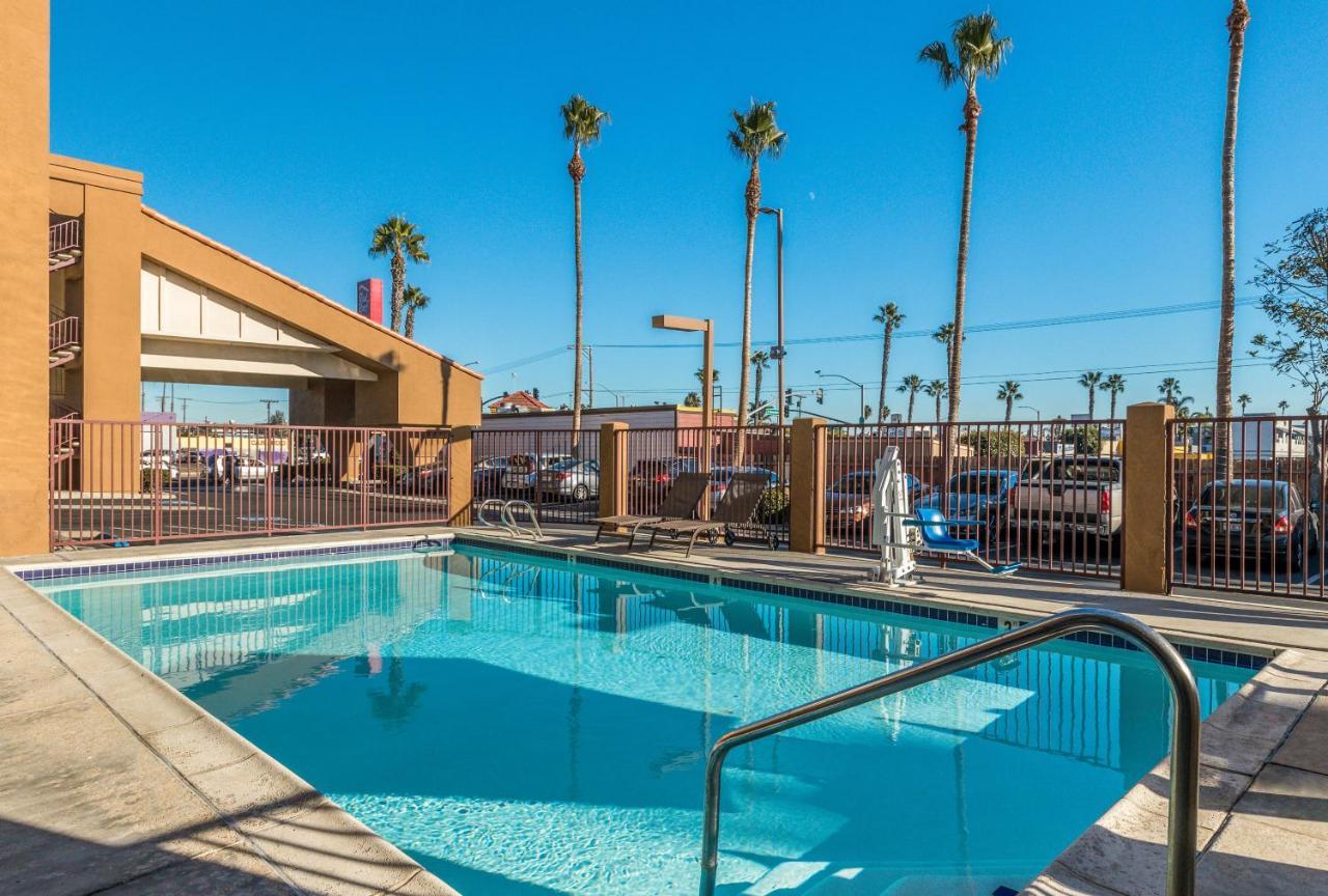 Days Inn By Wyndham Chula Vista-San Diego Esterno foto