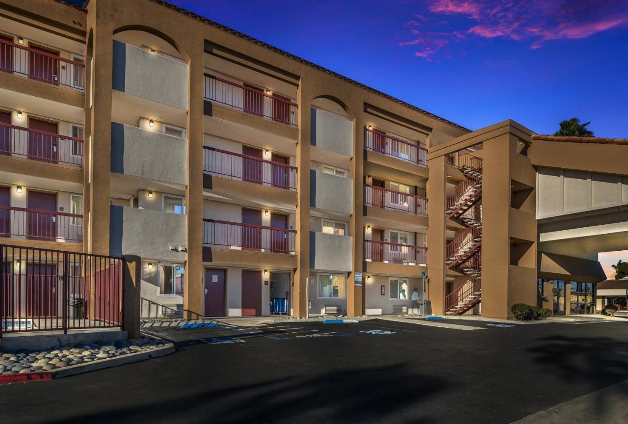 Days Inn By Wyndham Chula Vista-San Diego Esterno foto