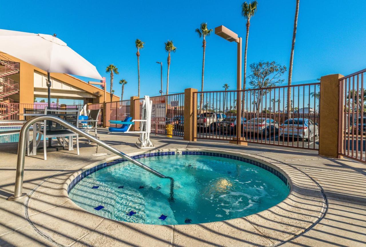 Days Inn By Wyndham Chula Vista-San Diego Esterno foto