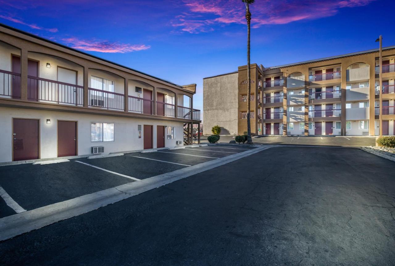 Days Inn By Wyndham Chula Vista-San Diego Esterno foto