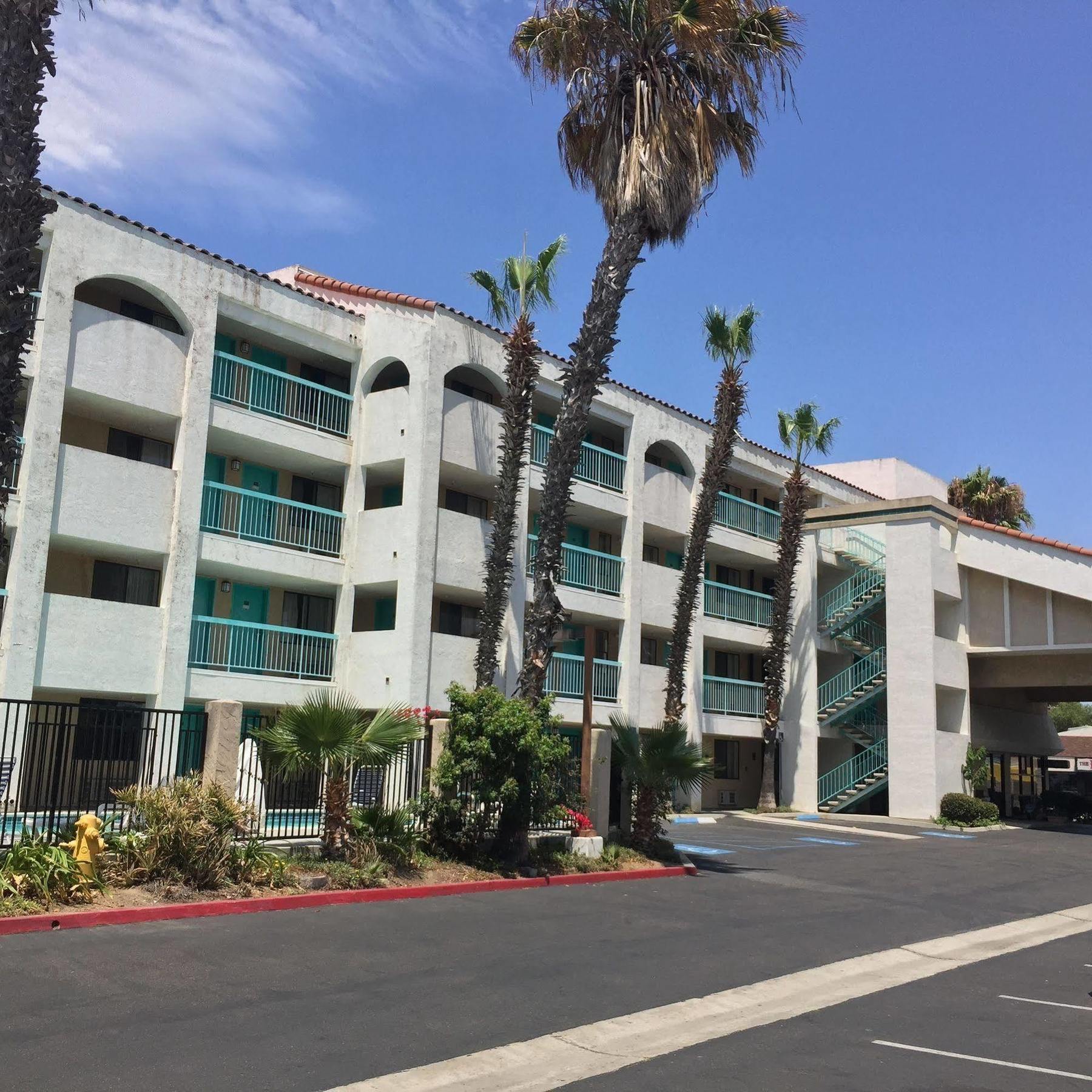 Days Inn By Wyndham Chula Vista-San Diego Esterno foto